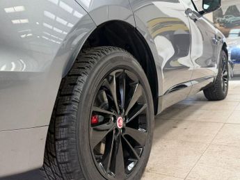 JAGUAR F-PACE 2.0 D200 MHEV R-Dynamic Black SUV 5dr Diesel Auto AWD Euro 6 (s/