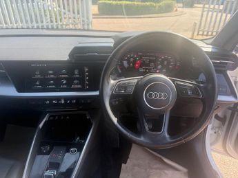 AUDI A3 1.5 TFSI 35 Sport Sportback 5dr Petrol S Tronic Euro 6 (s/s) (15