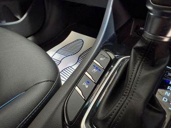 HYUNDAI IONIQ 1.6 h-GDi GPF Premium SE Hatchback 5dr Petrol Hybrid DCT Euro 6 