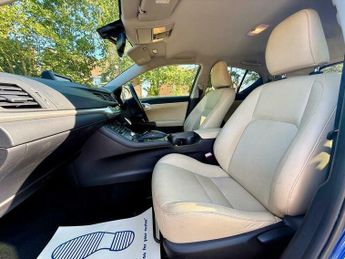LEXUS CT 1.8 200h SE-L Hatchback 5dr Petrol Hybrid CVT Euro 5 (s/s) (136 