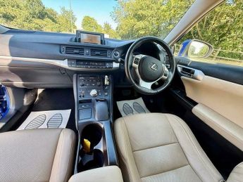 LEXUS CT 1.8 200h SE-L Hatchback 5dr Petrol Hybrid CVT Euro 5 (s/s) (136 