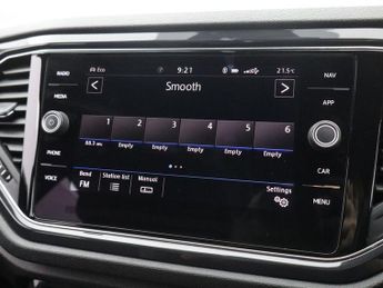 VOLKSWAGEN T-ROC 1.5 TSI GPF EVO R-Line SUV 5dr Petrol DSG Euro 6 (s/s) (150 ps)