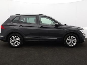 VOLKSWAGEN TIGUAN 2.0 TDI Life SUV 5dr Diesel DSG Euro 6 (s/s) (150 ps)