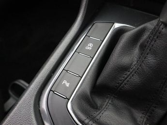 VOLKSWAGEN TIGUAN 2.0 TDI Life SUV 5dr Diesel DSG Euro 6 (s/s) (150 ps)