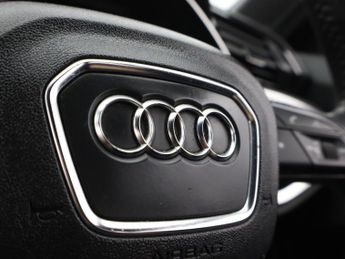 AUDI Q3 1.5 TFSI CoD 35 S line SUV 5dr Petrol S Tronic Euro 6 (s/s) (150
