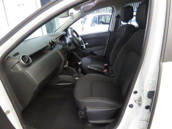DACIA DUSTER 1.6 SCe Comfort SUV 5dr Petrol Manual Euro 6 (s/s) (115 ps)