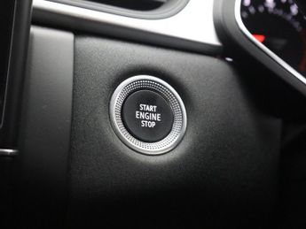 RENAULT CAPTUR 1.0 TCe Iconic SUV 5dr Petrol Manual Euro 6 (s/s) (90 ps)