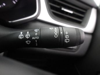 RENAULT CAPTUR 1.0 TCe Iconic SUV 5dr Petrol Manual Euro 6 (s/s) (90 ps)