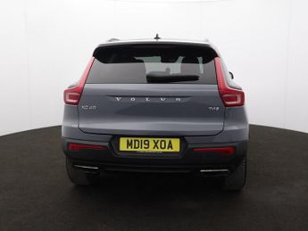 VOLVO XC40 2.0 T4 R-Design SUV 5dr Petrol Auto Euro 6 (s/s) (190 ps)