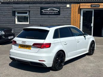 AUDI A3 1.5 TFSI CoD 35 S line Sportback 5dr Petrol S Tronic Euro 6 (s/s