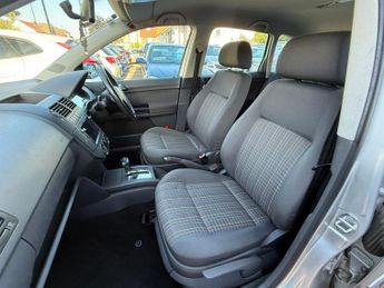 VOLKSWAGEN POLO 1.4 S Hatchback 5dr Petrol Automatic (185 g/km, 74 bhp)