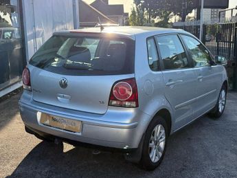 VOLKSWAGEN POLO 1.4 S Hatchback 5dr Petrol Automatic (185 g/km, 74 bhp)