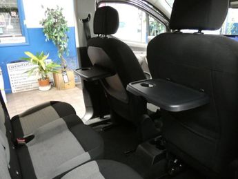 CITROEN E-BERLINGO 52kWh PLUS XL MPV 5dr Electric Auto (11kW Charger) (136 ps)