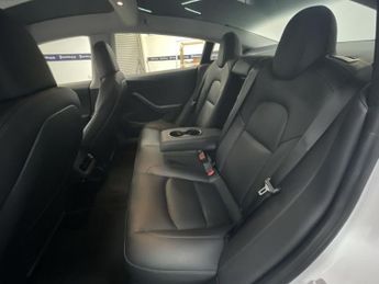 TESLA Model 3 Standard Range Plus Saloon 4dr Electric Auto RWD (241 bhp) - AA 