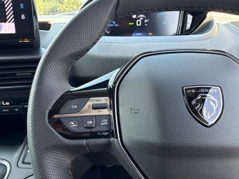PEUGEOT e-Rifter 52kWh GT Standard MPV 5dr Electric Auto (11kW Charger) (136 ps)