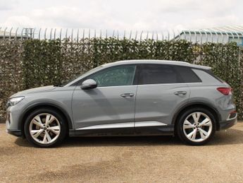 AUDI Q4 E-TRON 40 S line SUV 5dr Electric Auto 82kWh (204 ps)