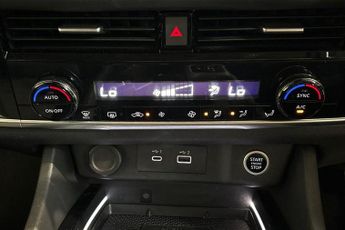 NISSAN X-TRAIL 1.5 DIG-T MHEV N-Connecta SUV 5dr Petrol Hybrid XTRON Euro 6 (s/