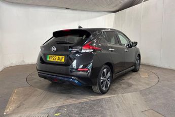 NISSAN LEAF 40kWh N-Connecta Hatchback 5dr Electric Auto (150 ps) Heat Pack,