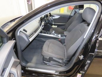 AUDI A4 2.0 TFSI 35 Technik Saloon 4dr Petrol S Tronic Euro 6 (s/s) (150