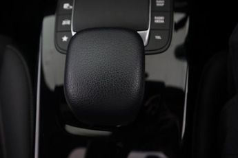 MERCEDES-BENZ A CLASS 1.3 A250e 15.6kWh AMG Line Edition (Premium Plus) 8G-DCT Euro 6 