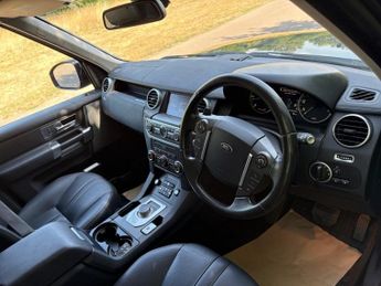 LAND ROVER DISCOVERY 4 3.0 SD V6 Graphite SUV 5dr Diesel Auto 4WD Euro 6 (s/s) (256 bhp