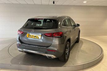 MERCEDES-BENZ GLA CLASS 2.0 GLA200d Sport (Executive) SUV 5dr Diesel 8G-DCT Euro 6 (s/s)