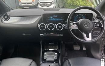 MERCEDES-BENZ GLA CLASS 2.0 GLA200d Sport (Executive) SUV 5dr Diesel 8G-DCT Euro 6 (s/s)