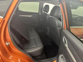 MG MG ZS 1.0 T-GDI Exclusive SUV 5dr Petrol Auto Euro 6 (111 ps)