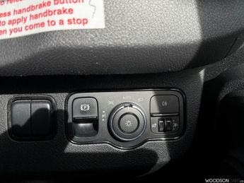MERCEDES-BENZ eSprinter 55kWh Progressive Panel Van 5dr Electric Auto FWD L2 H2 20kW Cha