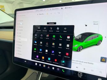 TESLA Model 3 (Dual Motor) Long Range Saloon 4dr Electric Auto 4WDE (346 ps)