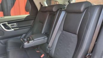 LAND ROVER DISCOVERY SPORT 2.0 TD4 SE Tech SUV 5dr Diesel Auto 4WD Euro 6 (s/s) (180 ps)