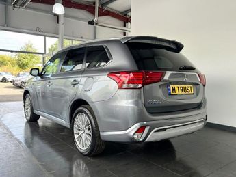 MITSUBISHI OUTLANDER 2.4h TwinMotor 13.8kWh Exceed SUV 5dr Petrol Plug-in Hybrid CVT 