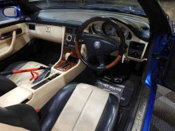 MERCEDES-BENZ SLK 2.3 SLK230 Kompressor Convertible 2dr Petrol Automatic (235 g/km