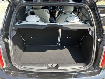 MINI Electric Hatch Cooper SE 32.6kWh Level 3 Hatchback 3dr Electric Auto (184 ps)