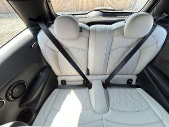 MINI Electric Hatch Cooper SE 32.6kWh Level 3 Hatchback 3dr Electric Auto (184 ps)