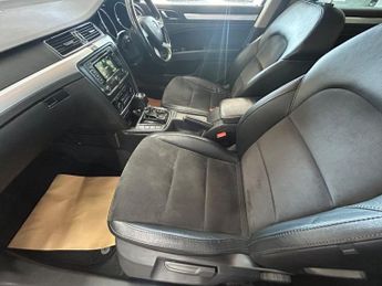 SKODA SUPERB 2.0 TDI SE Business (Leather) Hatchback 5dr Diesel DSG Euro 5 (s