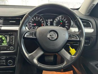 SKODA SUPERB 2.0 TDI SE Business (Leather) Hatchback 5dr Diesel DSG Euro 5 (s