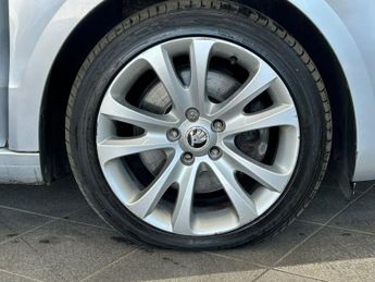 SKODA SUPERB 2.0 TDI SE Business (Leather) Hatchback 5dr Diesel DSG Euro 5 (s