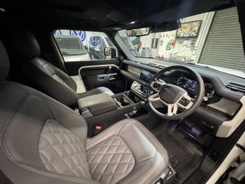 LAND ROVER DEFENDER 3.0 D200 MHEV Hard Top SUV 3dr Diesel Auto 4WD SWB Euro 6 (s/s) 