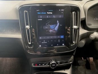 VOLVO XC40 Recharge 69kWh Plus SUV 5dr Electric Auto (231 ps)