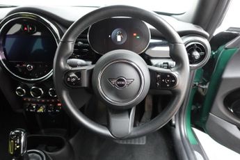 MINI Electric Hatch Cooper SE 32.6kWh Level 2 Hatchback 3dr Electric Auto (184 ps)
