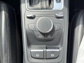 AUDI Q2 1.6 TDI 30 S line SUV 5dr Diesel S Tronic Euro 6 (s/s) (116 ps)