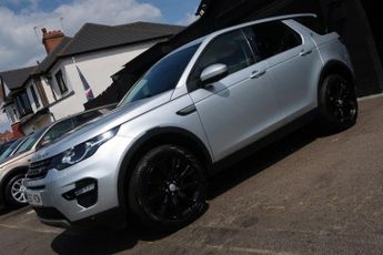 LAND ROVER DISCOVERY SPORT 2.0 TD4 SE Tech SUV 5dr Diesel Auto 4WD Euro 6 (s/s) (180 ps)