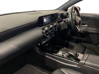 MERCEDES-BENZ A CLASS 1.5 A180d Sport Hatchback 5dr Diesel 7G-DCT Euro 6 (s/s) (116 ps