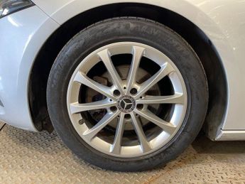 MERCEDES-BENZ A CLASS 1.5 A180d Sport Hatchback 5dr Diesel 7G-DCT Euro 6 (s/s) (116 ps
