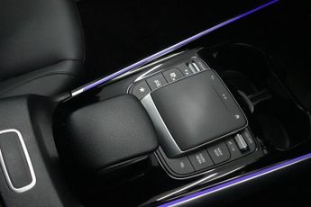 MERCEDES-BENZ EQA EQA 250 66.5kWh Sport SUV 5dr Electric Auto (190 ps)