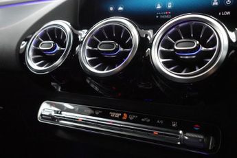 MERCEDES-BENZ EQA EQA 250 66.5kWh Sport SUV 5dr Electric Auto (190 ps)