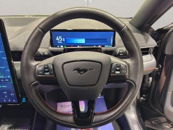 FORD MUSTANG MACH-E Extended Range 91kWh SUV 5dr Electric Automatic AWD (351 ps)