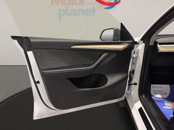 TESLA MODEL Y SUV 5dr Electric Auto RWD (346 ps)