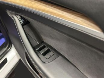 TESLA MODEL Y SUV 5dr Electric Auto RWD (346 ps)